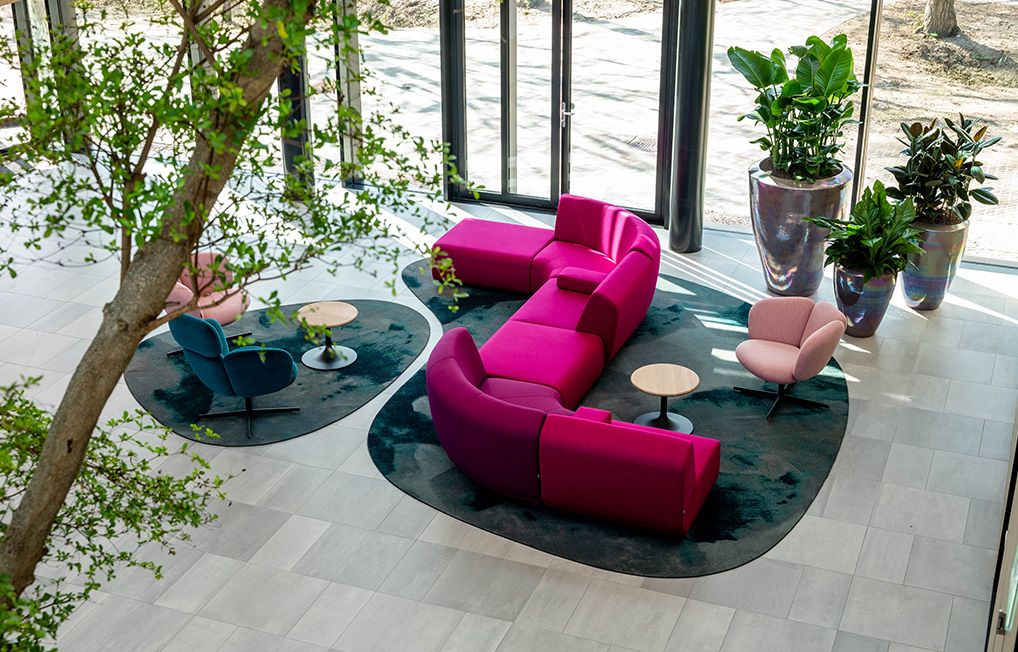 BrasEasyChair_2A_1018x652px.jpg